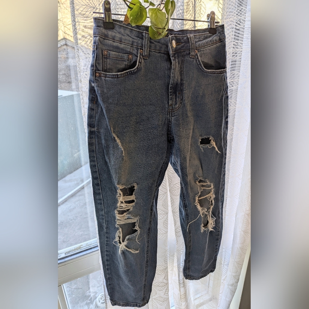 Distressed Cropped High Waisted Jeans